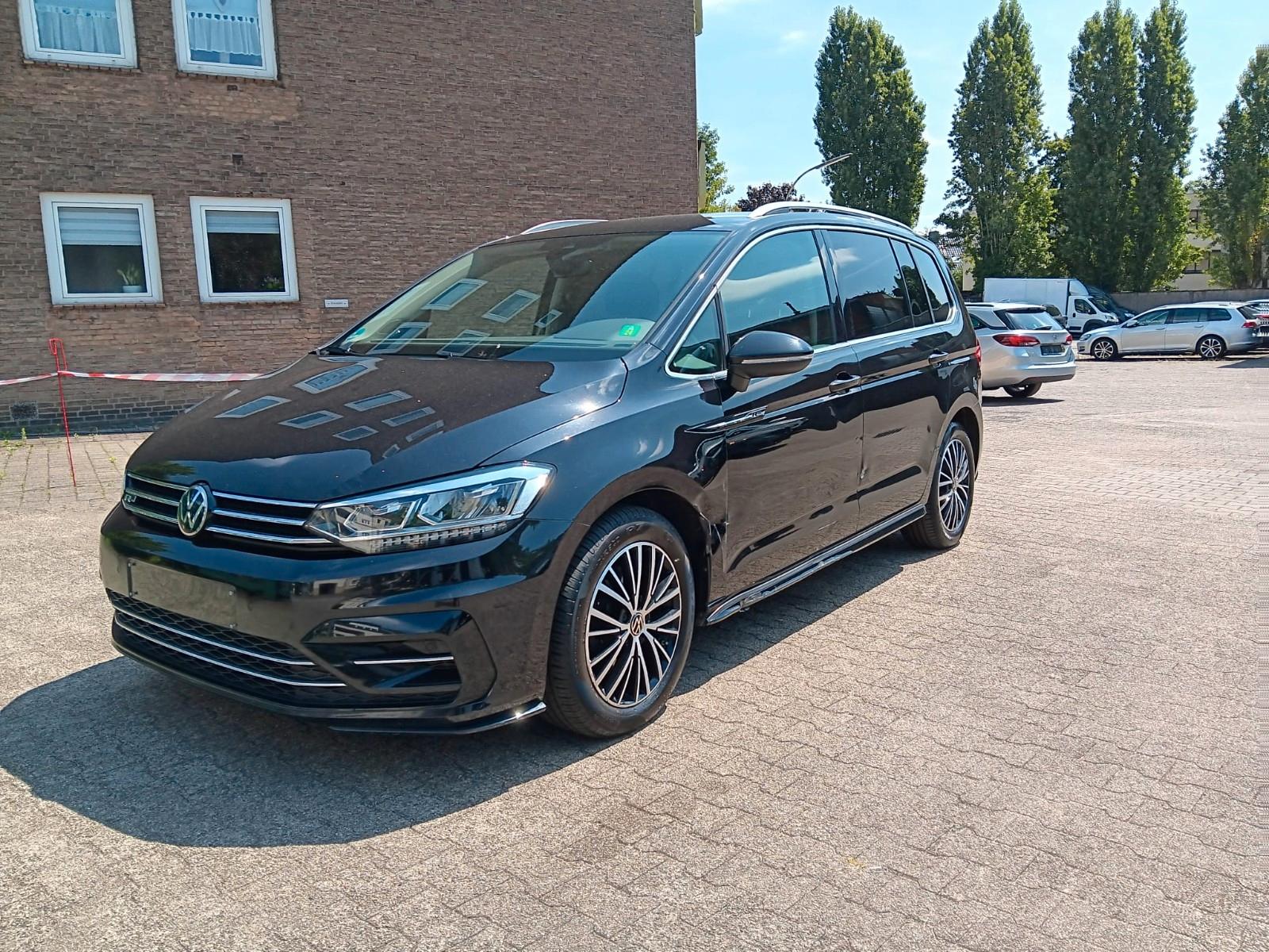 Volkswagen Touran Highline / R -Line * LED* Virtual *