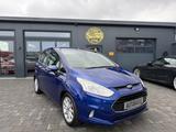 Ford B-MAX Titanium - blaue Ford B-Max