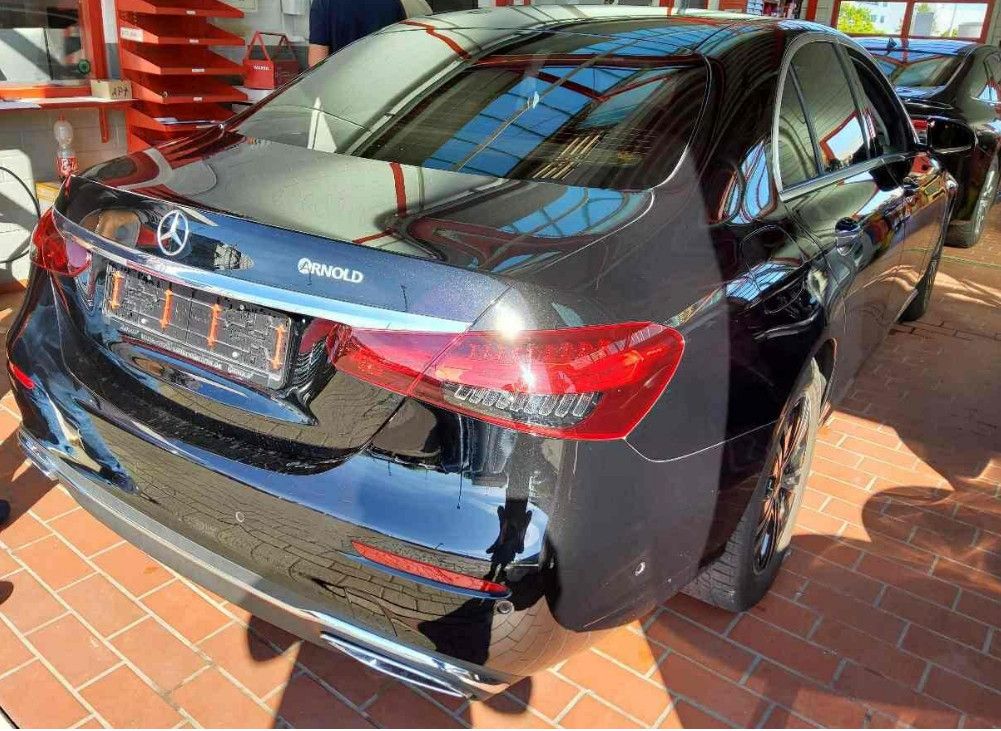 Fahrzeugabbildung Mercedes-Benz E 220d 9G LED/NAVI/SHZ/VIRTU/RFK/AHK
