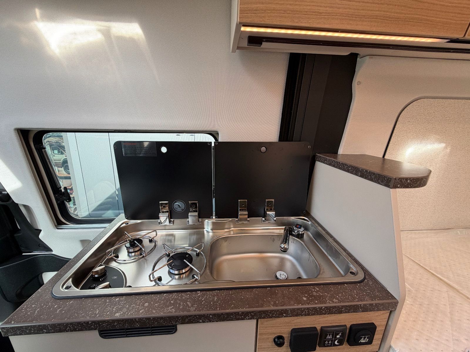 Fahrzeugabbildung Bürstner Habiton HMX 6.0 Allrad 4x4 SIE SPAREN 14.608€ !