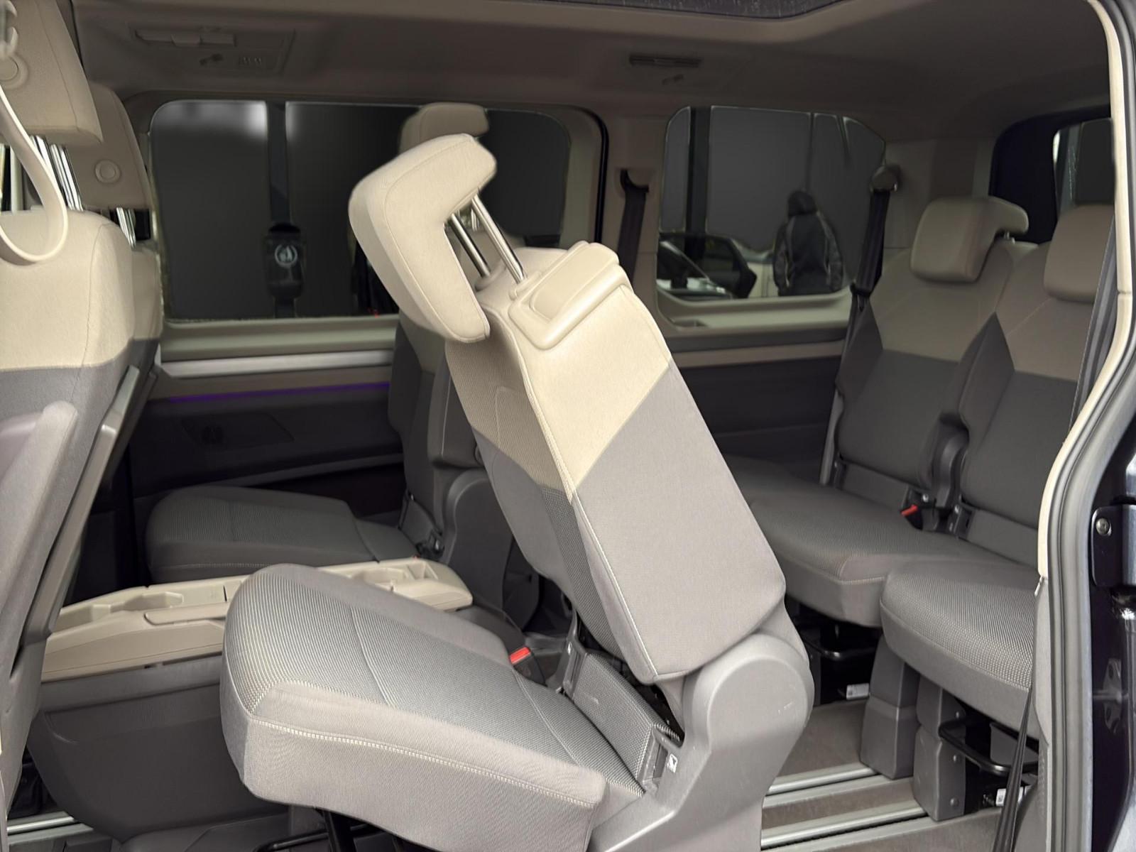 VOLKSWAGEN T7 MULTIVAN LIFE EHYBRID 218 CH BVA - 1ERE MAIN - HAYON ÉLECTRIQUE - TOIT PANORAMIQUE - VOLANT EN CUIR