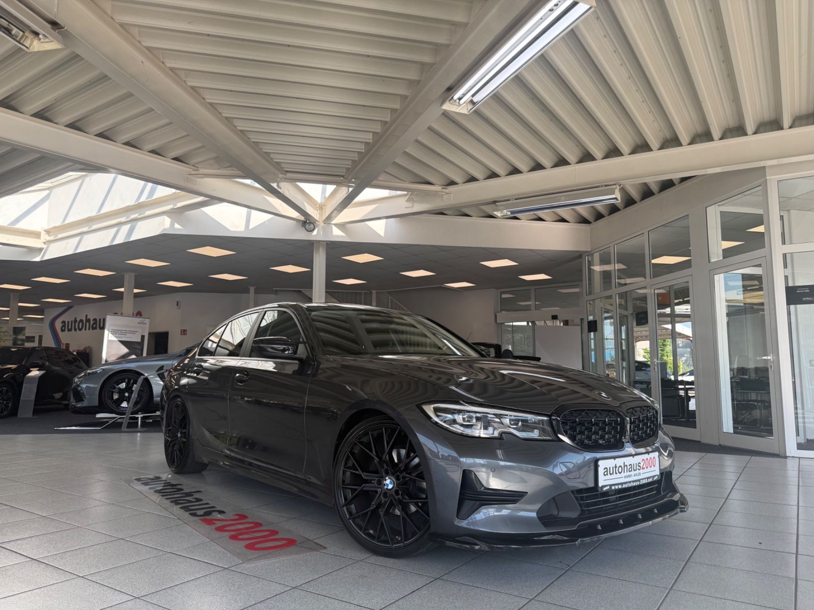 BMW 320d M Sportpaket Lim. AUT./LED/NAVI/PDC V-H