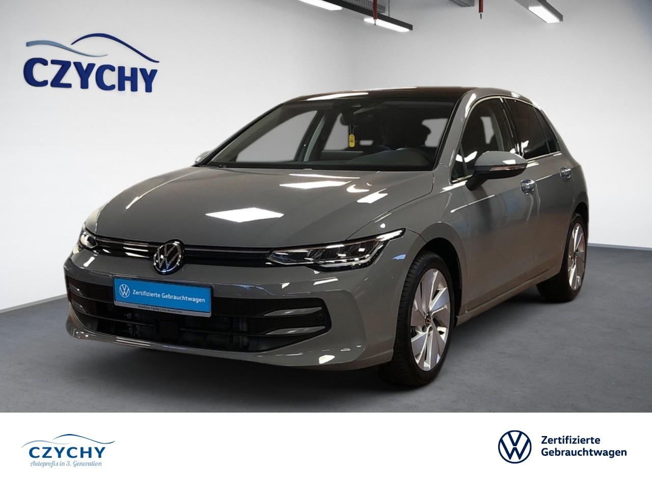 Volkswagen Golf VIII 1,5 TSI Life +AHK+PANORAMADACH