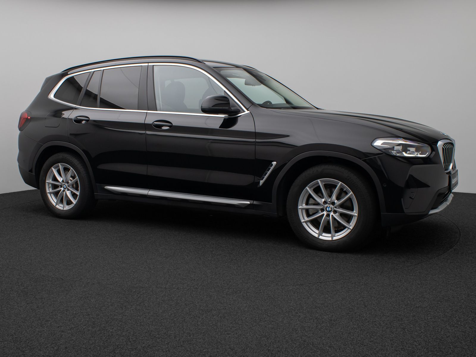 Fahrzeugabbildung BMW X3 xD20d KameraDAB HiFi Leder Alarm Sport 18Zoll