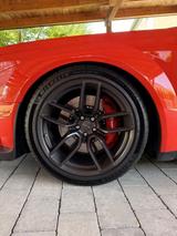 Dodge Challenger SRT Hellcat Widebody - Dodge Challenger: Orange