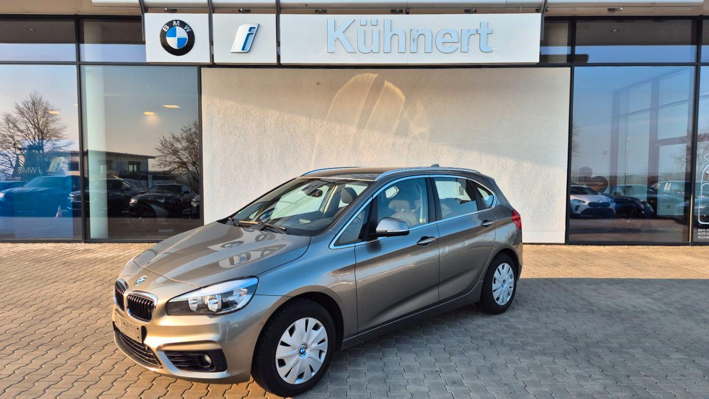 BMW 220i Active Tourer Sport Line Sportsitze/Lordose