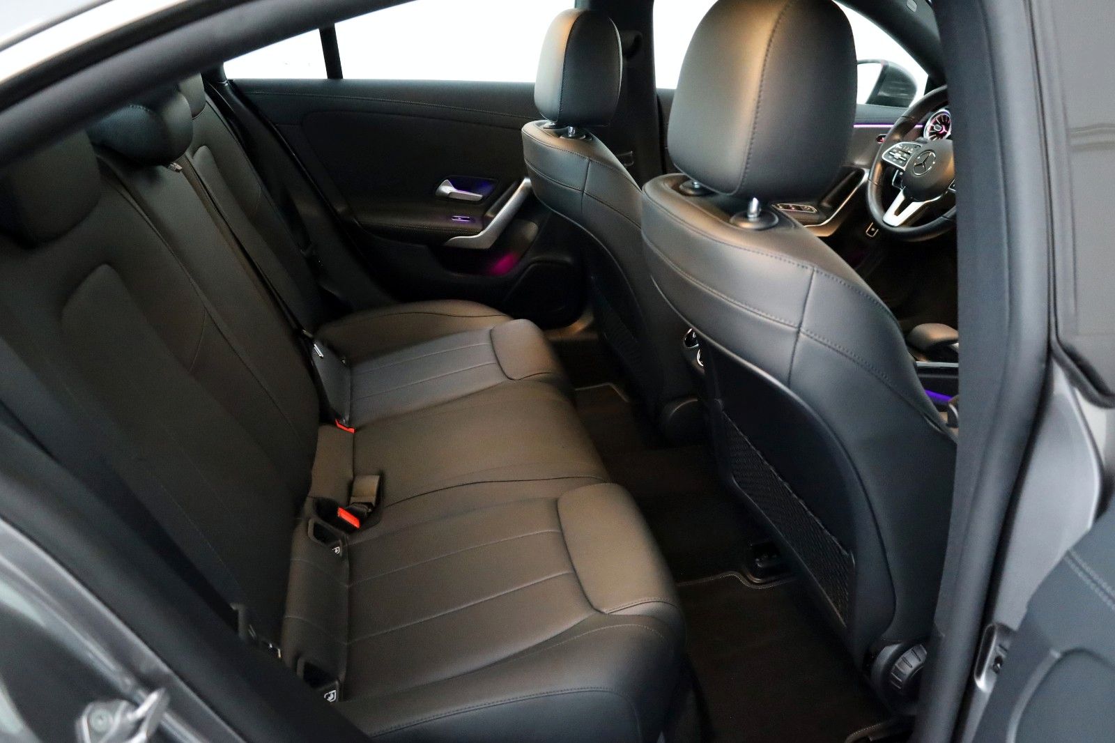 Fahrzeugabbildung Mercedes-Benz CLA 200 d Coupe Leder,Navi,LED,SH,Kamera,AHK