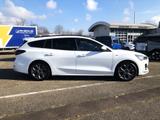 Ford Focus Turnier 1.0 EcoBoost Hybrid ST-LINE Toter  - Ford Focus Neuwagen: Turnier