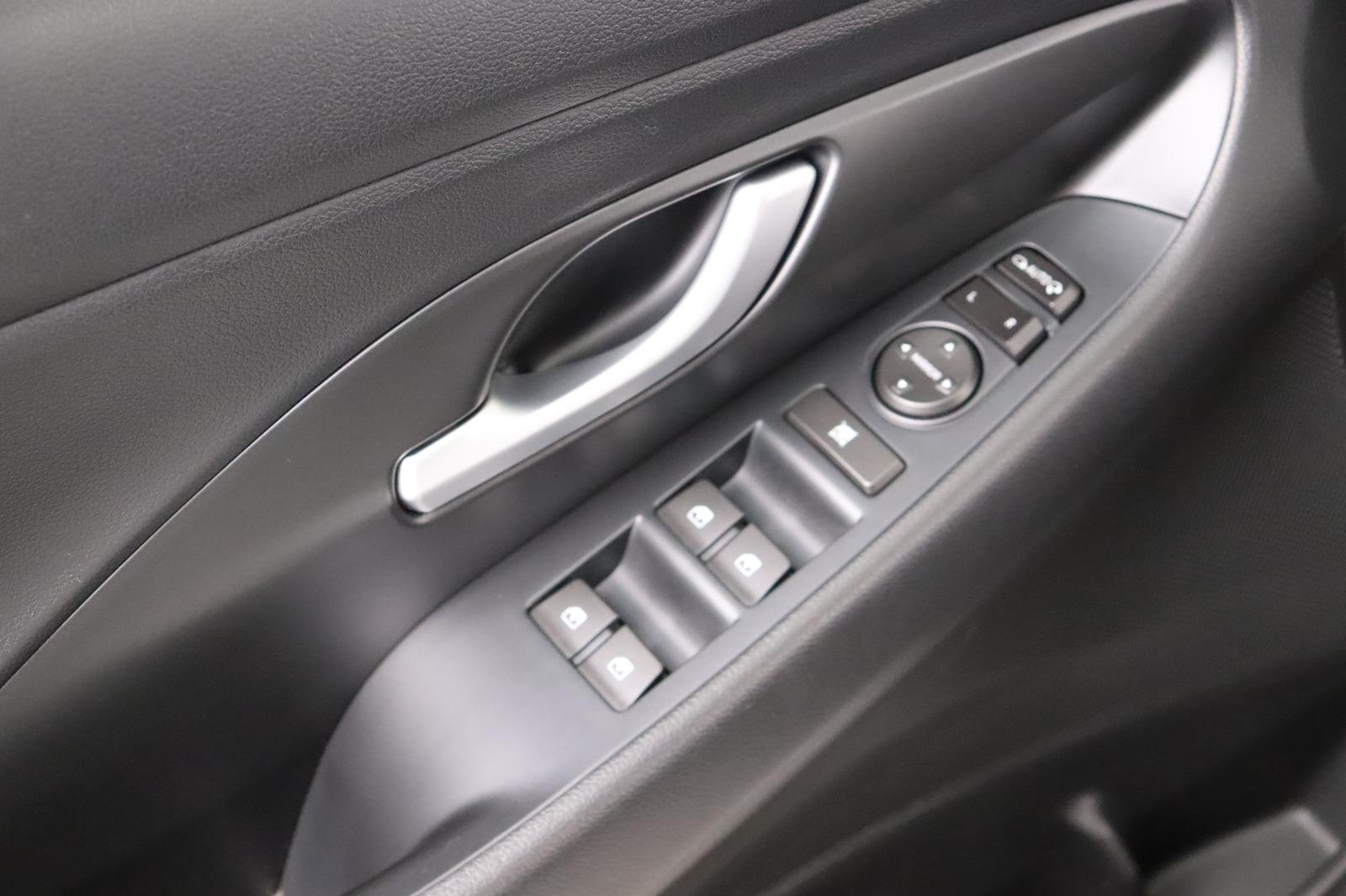 Hyundai i30 T- GDi CW Family + * LED * Navi * DAB+ *