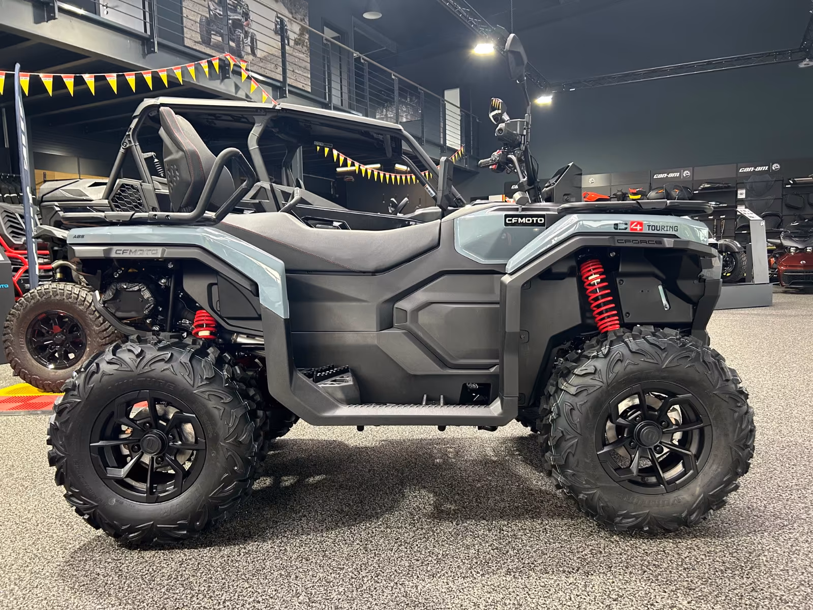 CFMOTO Cforce C4 Touring mit EPS