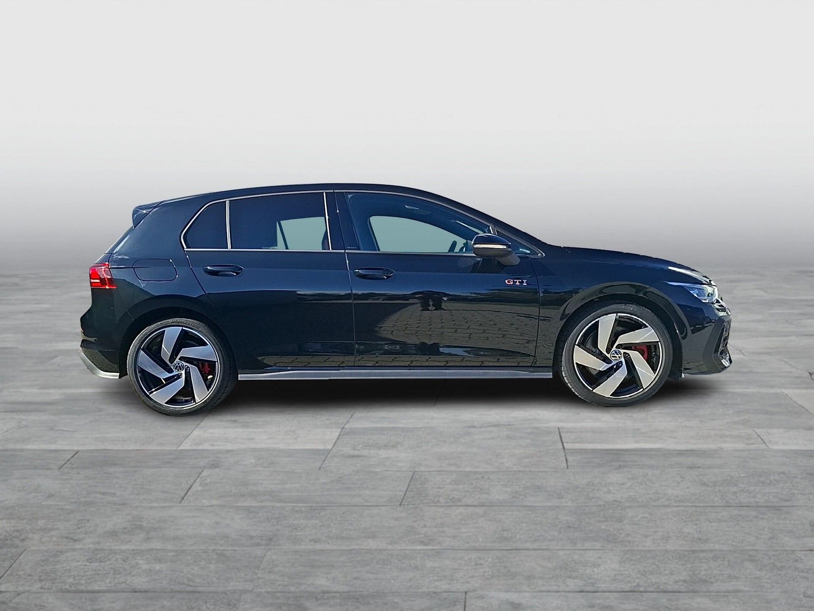 Fahrzeugabbildung Volkswagen Golf VIII GTI DSG LED CarPlay AID ACC RFK SH