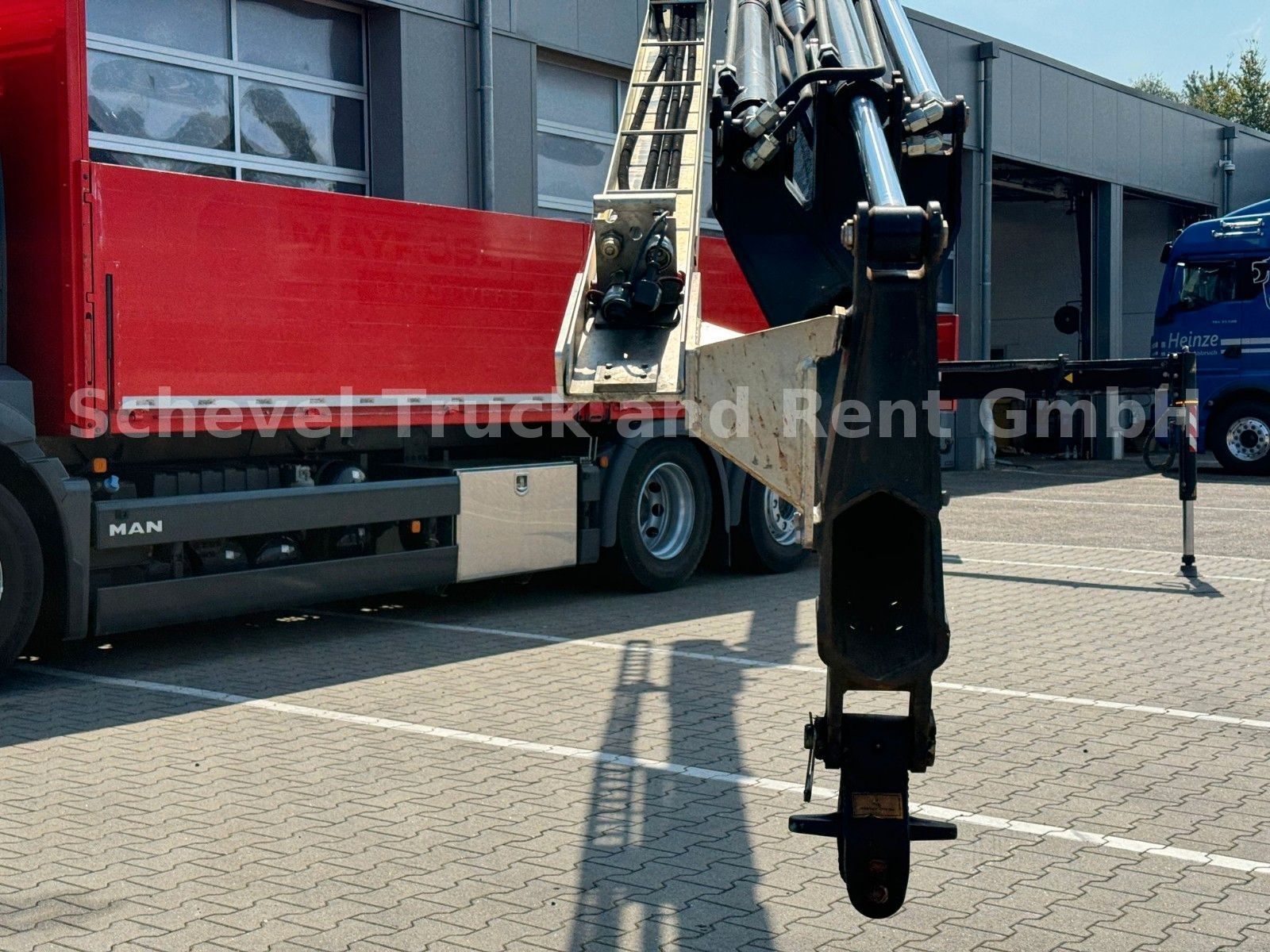 Fahrzeugabbildung MAN TGS 26.430 Baustoffpritsche Fassi 185/6xAusschub