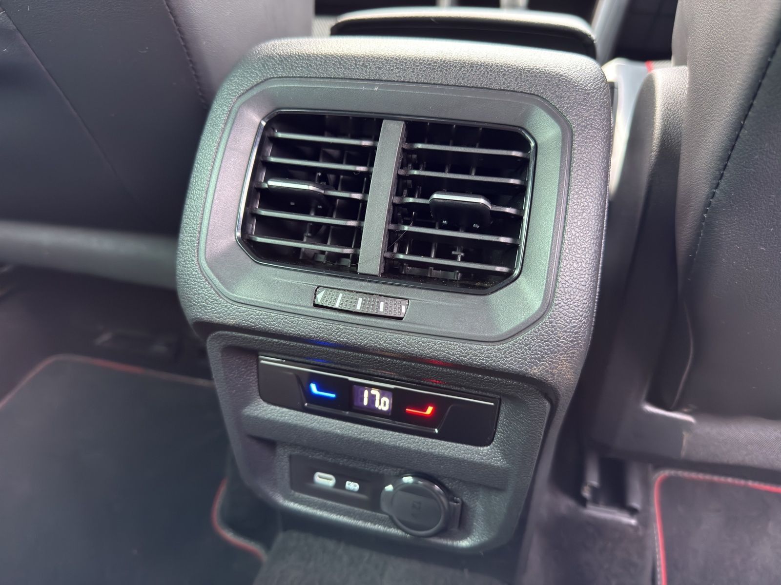 Volkswagen Tiguan - Bild 19