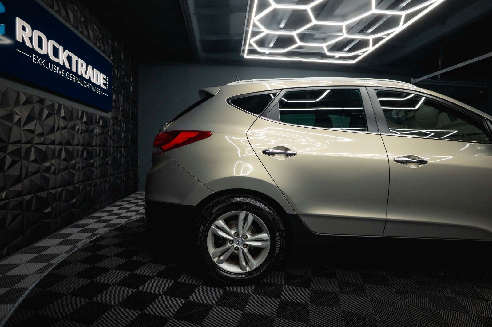 Fahrzeugabbildung Hyundai ix35 Premium AWD Autom. *Kamera*Navi*TÜV Neu*LED