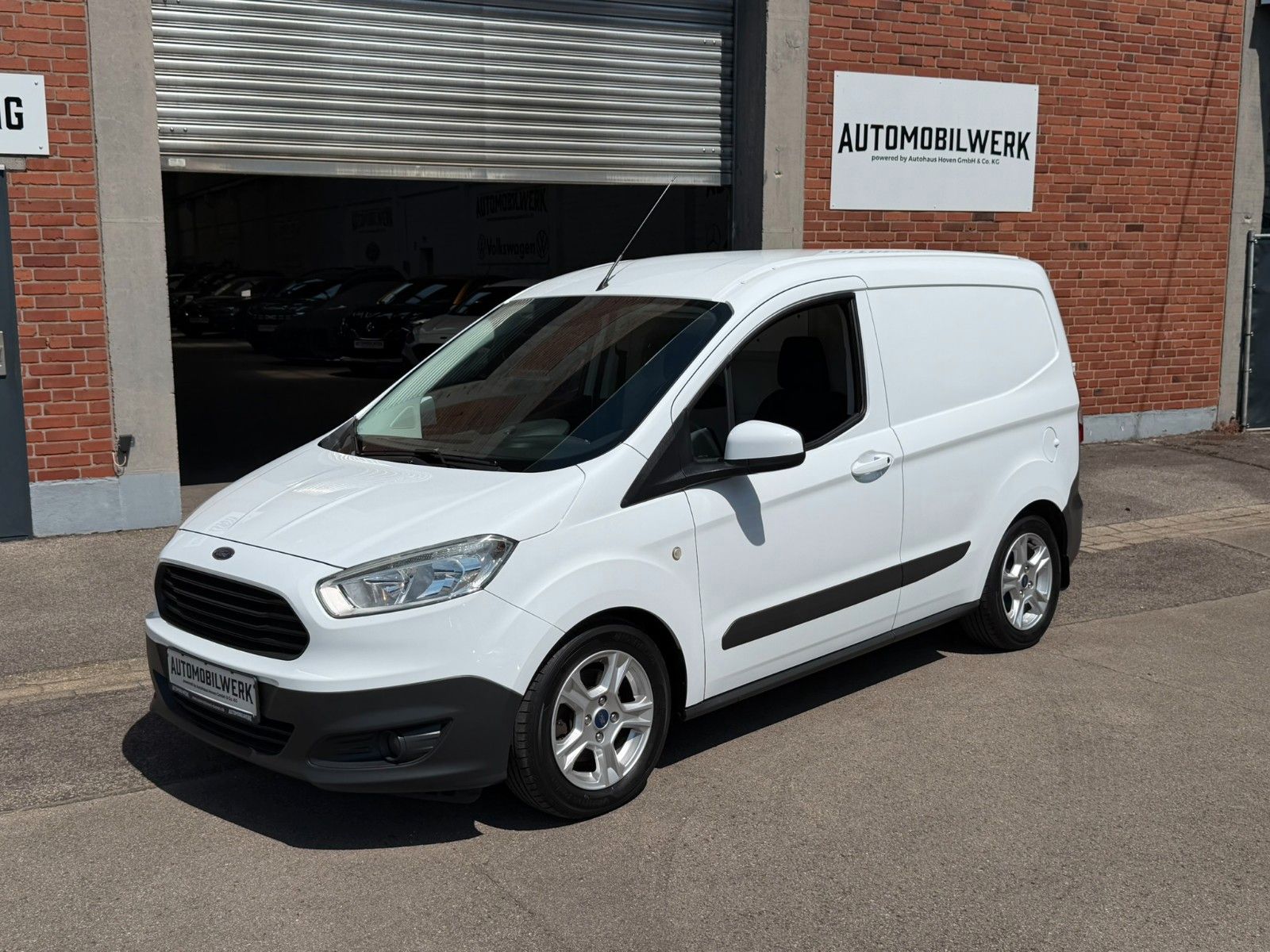 Ford Transit - 1
