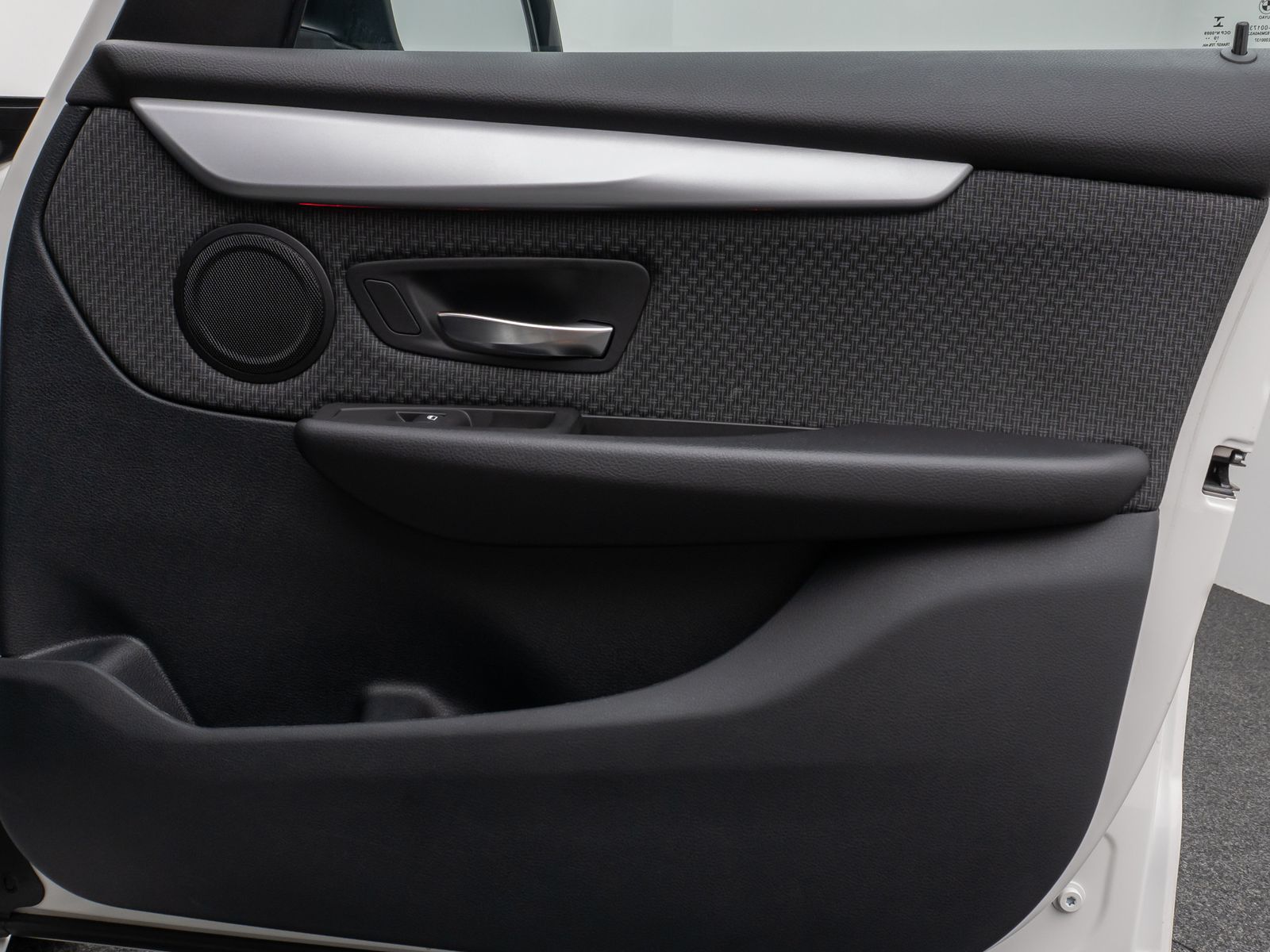 Fahrzeugabbildung BMW 218d Kamera Navi HiFi AHK LED Geschwindigkeitsre