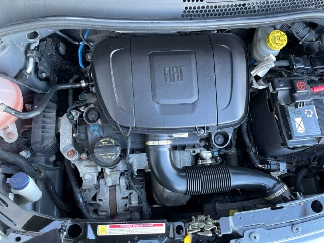 Fahrzeugabbildung Fiat 500 1.0 Mild Hybrid Lounge Tempomat, AppelCarPla