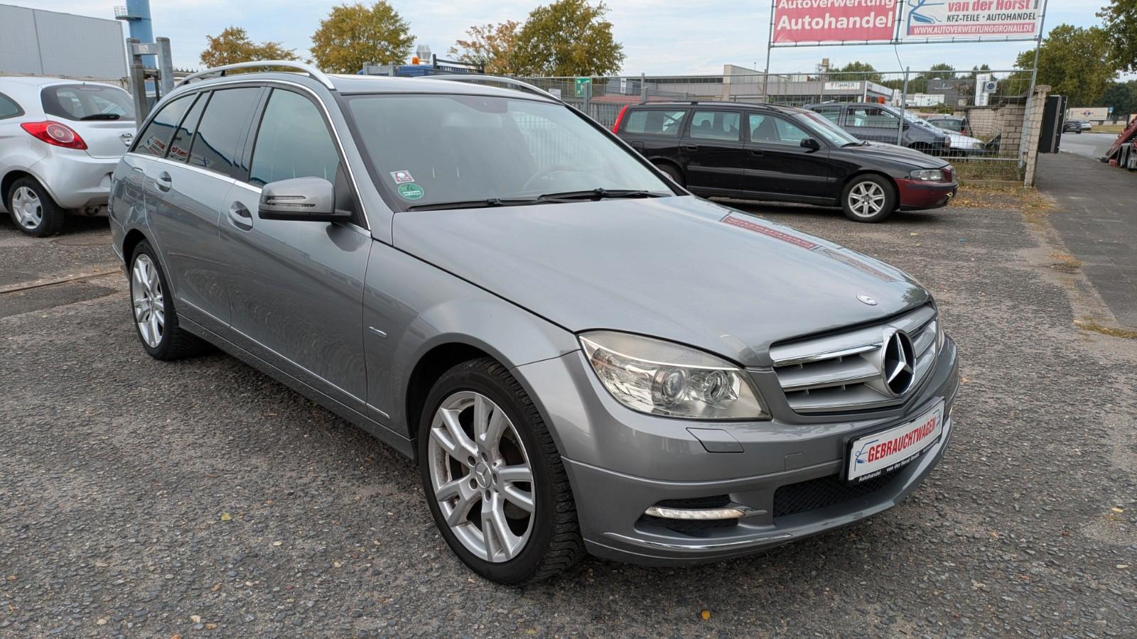 Mercedes-Benz T-Modell C 200 CGI BlueEfficiency Automatik