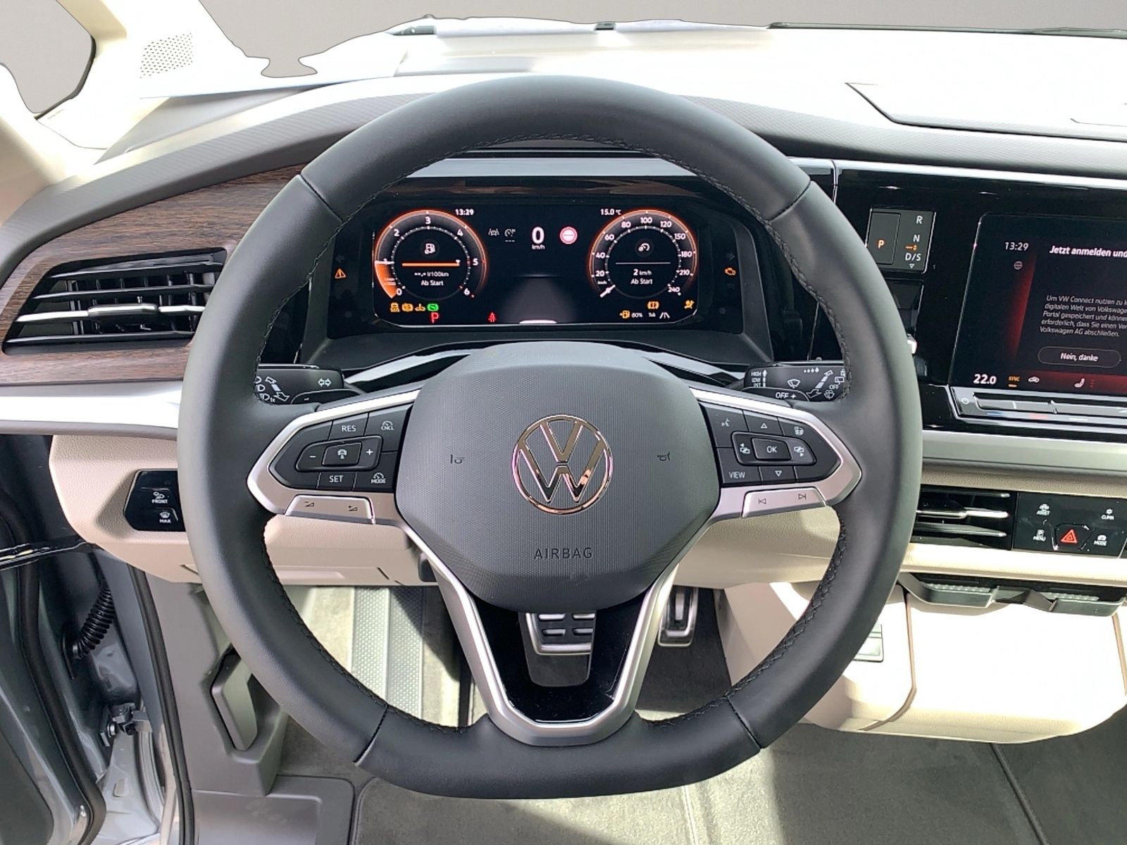 T7 Multivan 2.0 TDI Style LÜ, AHK, Navi, Sthzg,