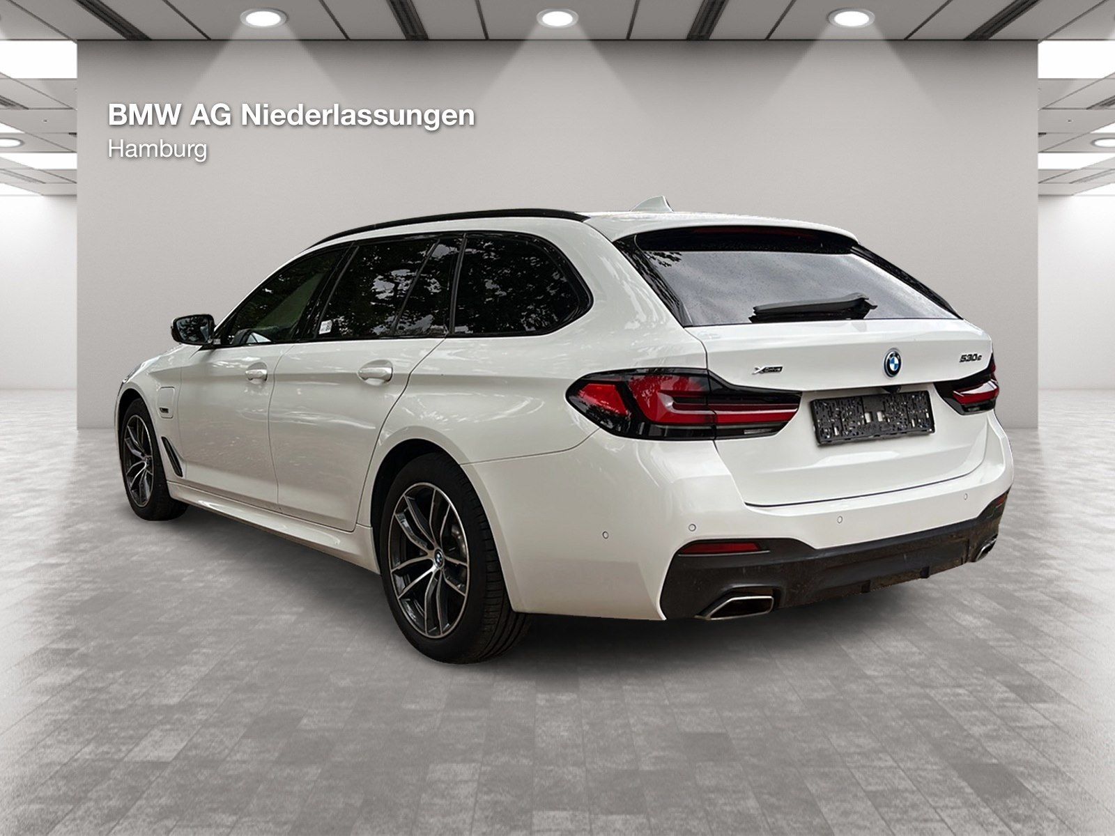 BMW 530e xDrive Touring M Sport AHK LiveCockpitProf imagem 3