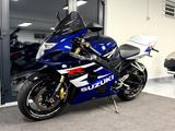 Suzuki GSX R 600 - SUZUKI GSX R 600