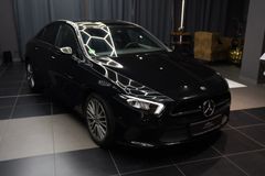 MERCEDES-BENZ A 200 d Limousine 4Matic*CAM*AMBIENTE*PANO*SOUND