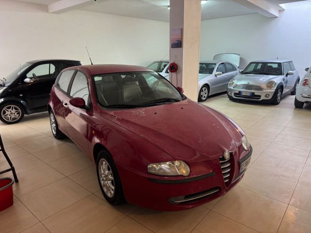 Alfa Romeo 147 1.9 JTD 16V cat 5 porte Distincti