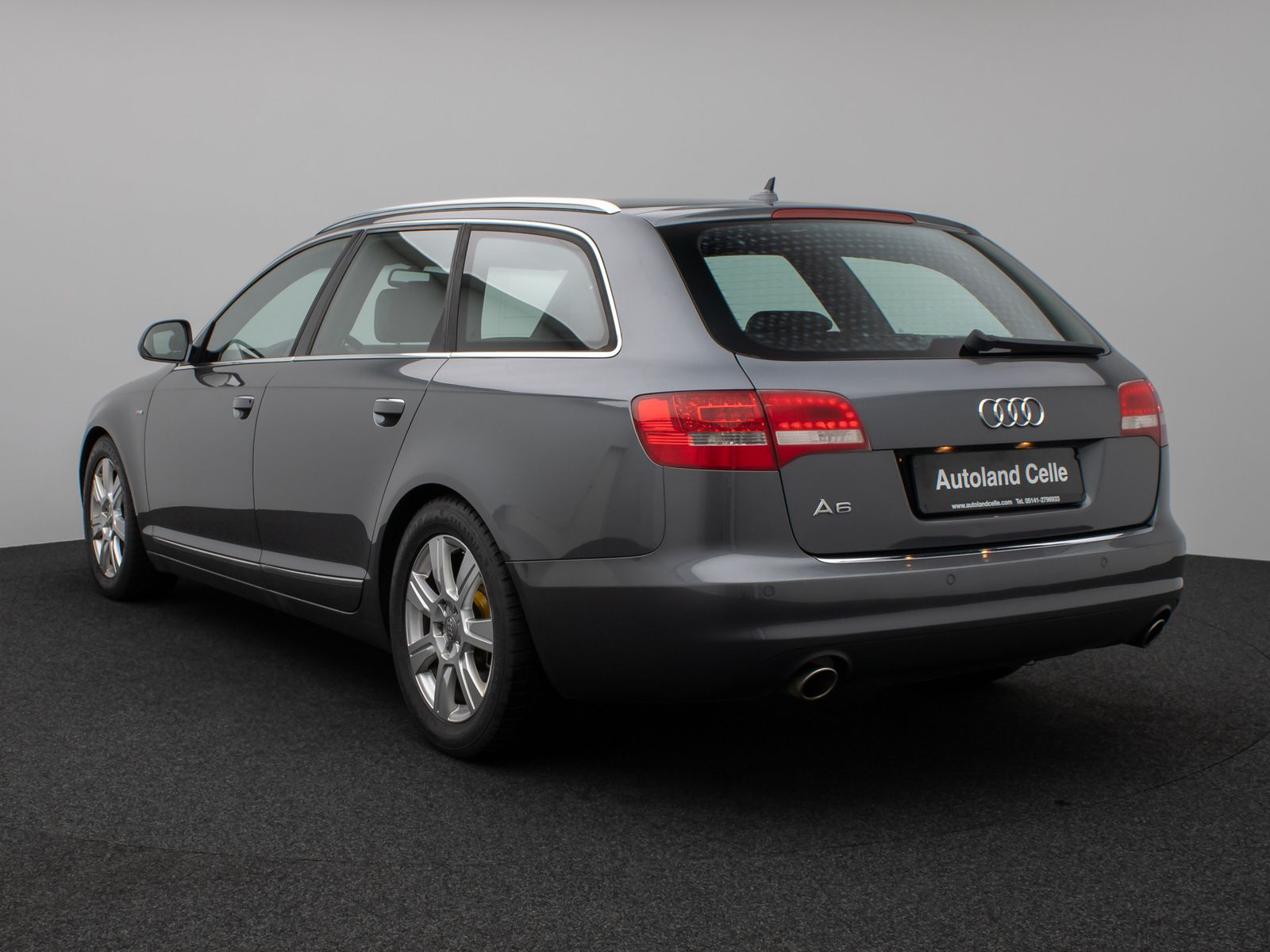 Fahrzeugabbildung Audi A6 Avant 2.7 TDI quattro S Line Glasdach Xenon