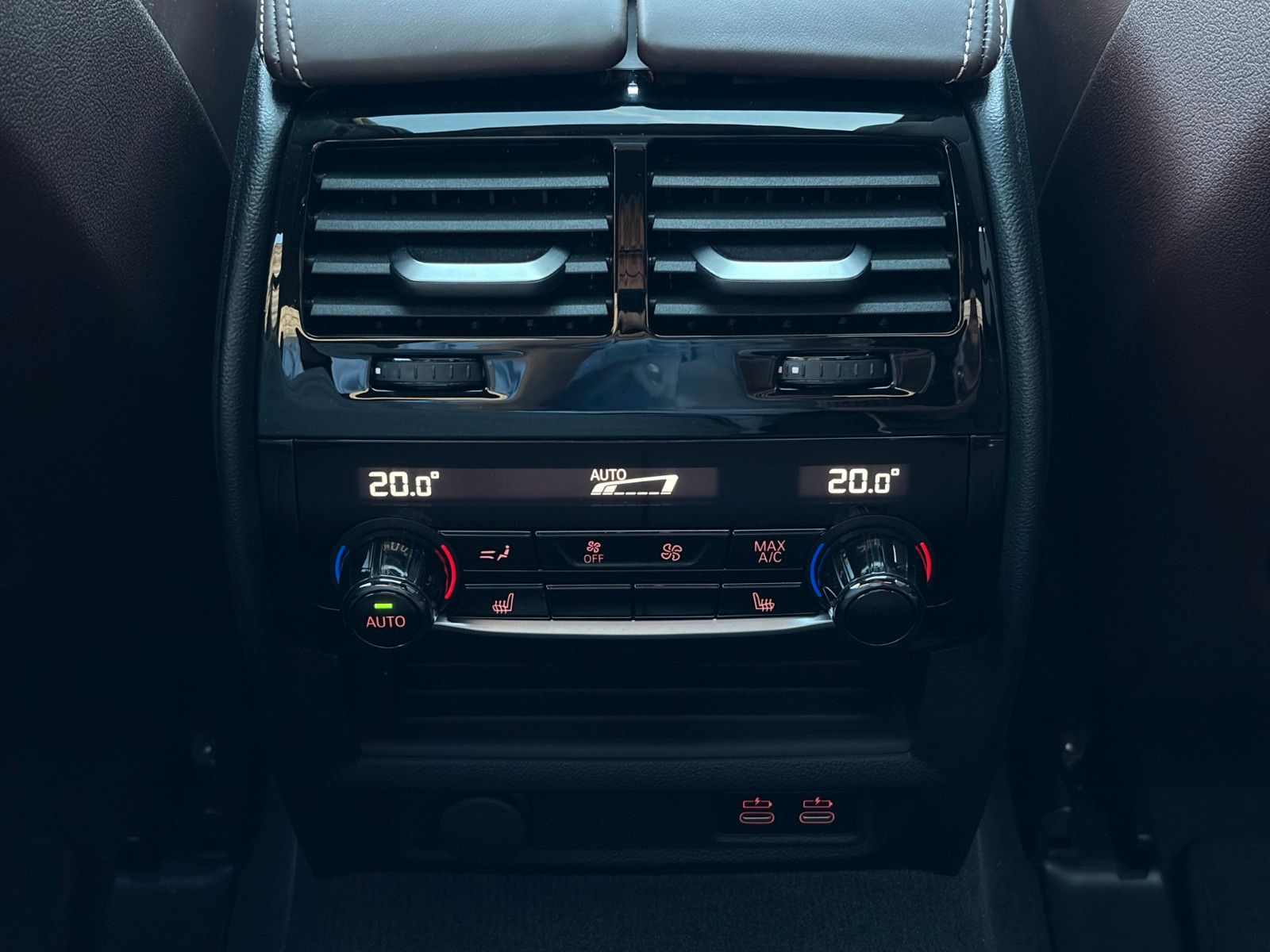 Fahrzeugabbildung BMW M550i xDr GSD Laser HuD 360° DAProf SBL H&K AHK