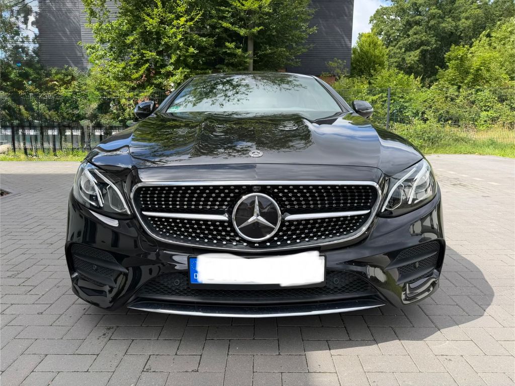 Image of Mercedes-Benz E 200