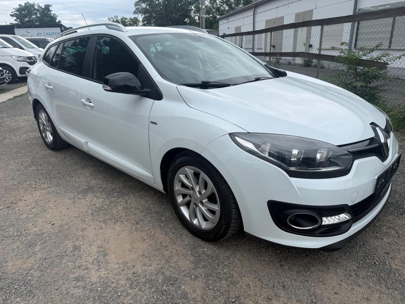 Renault Megane 2015 — interior
