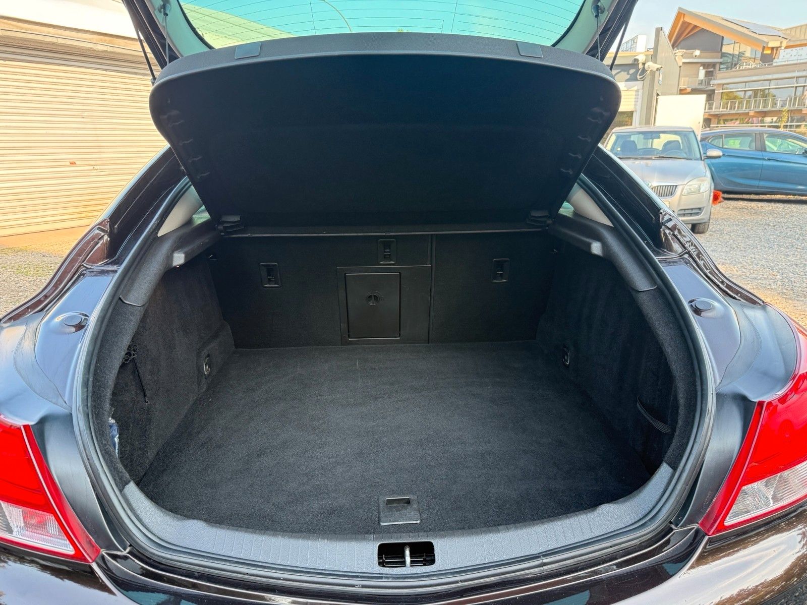Fahrzeugabbildung Opel Insignia A Lim. Innovation