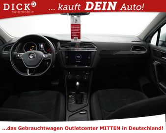 Volkswagen Tiguan - 11