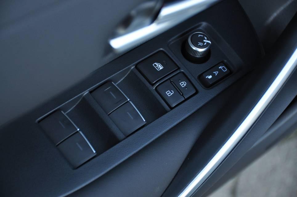 Suzuki Swace Comfort+ CVT Hybrid - Navi