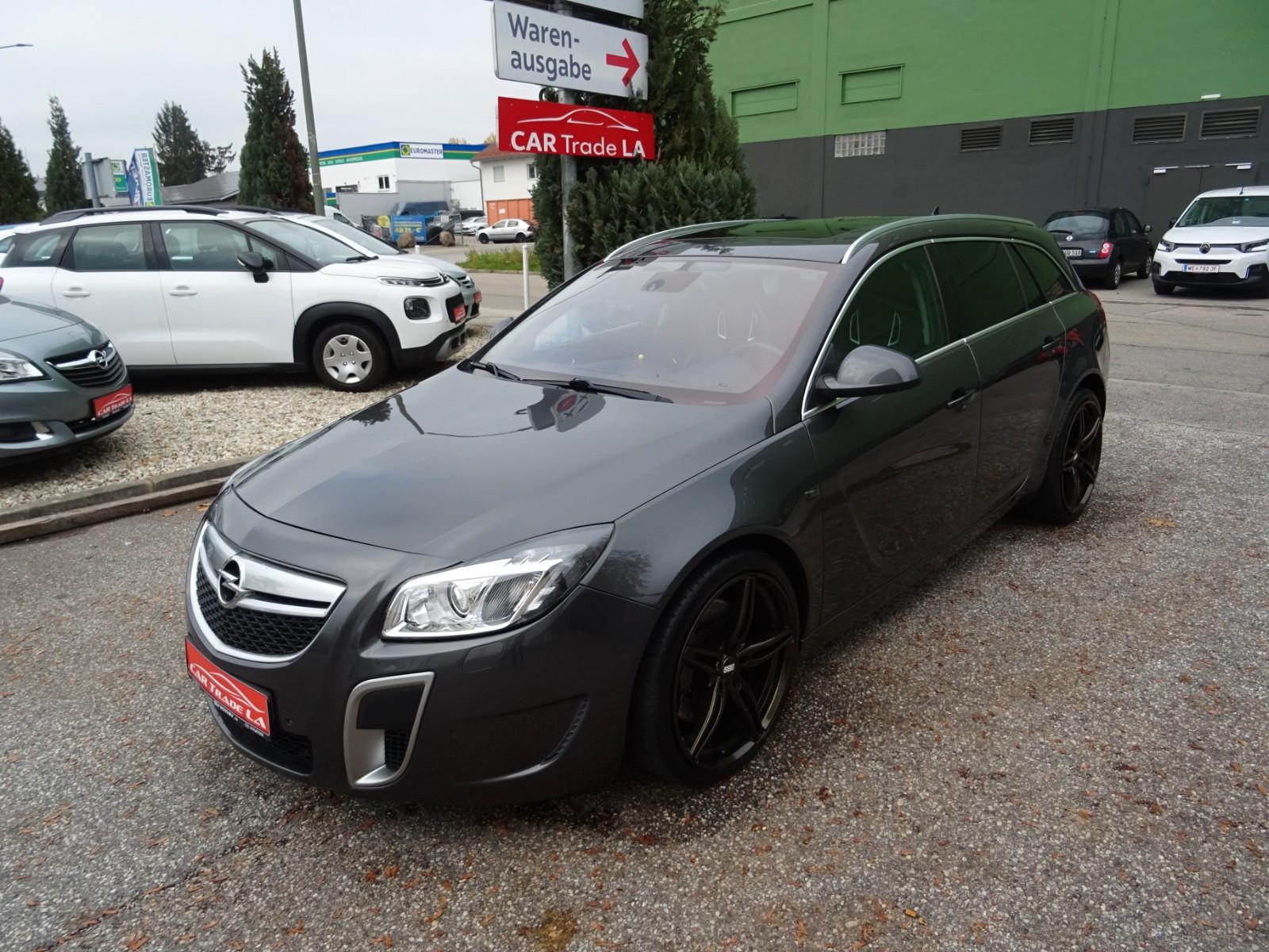 Opel Insignia 2011 — photo 18