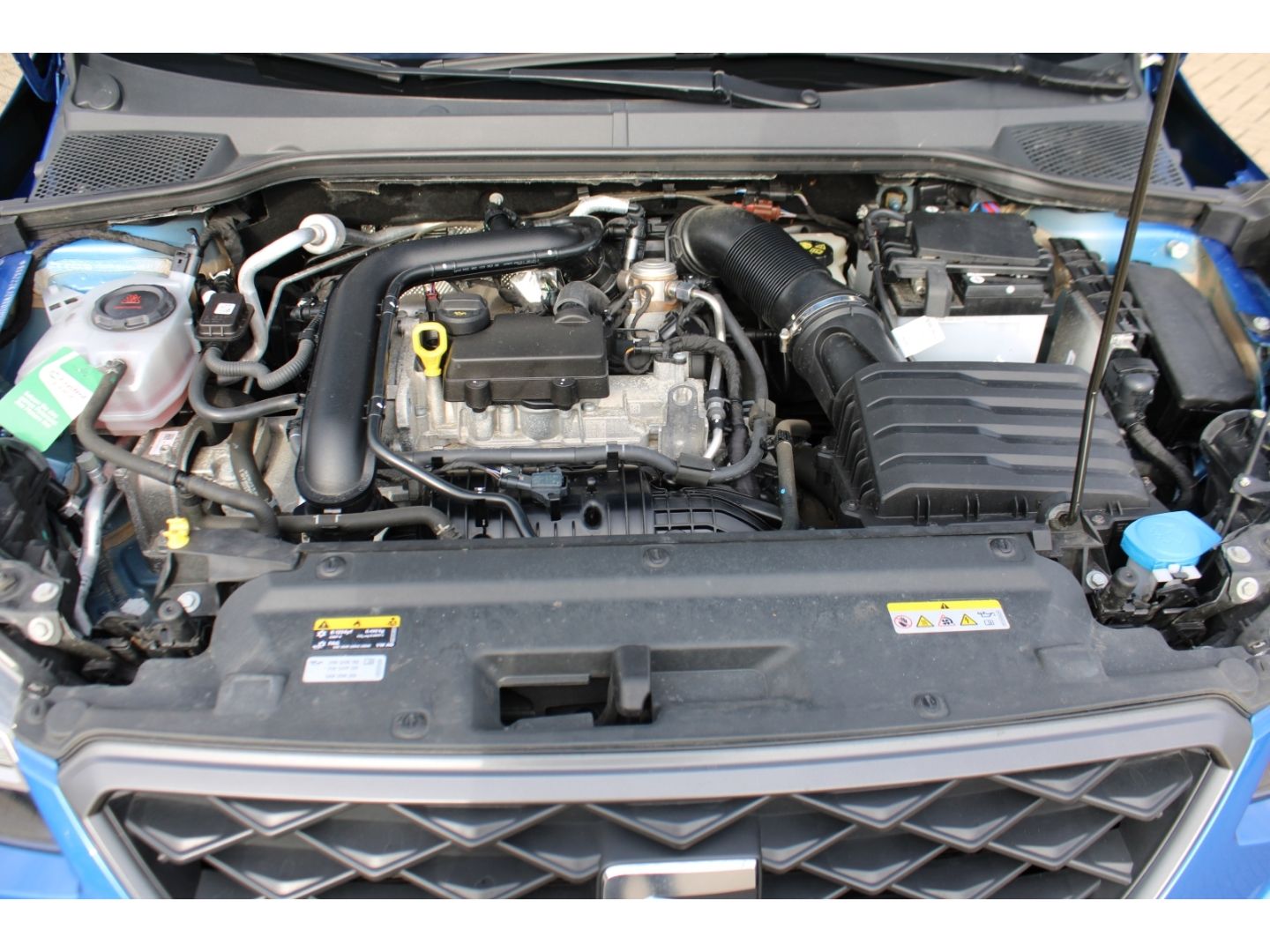 Fahrzeugabbildung SEAT Arona FR 1.0 TSI LED GRA RFK TWA Navi Full Link