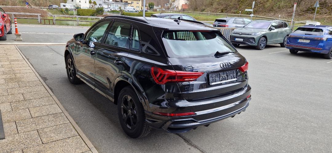 Audi Q3 SUV S line 1,5TFSI AHK Klima MMI LED Sound