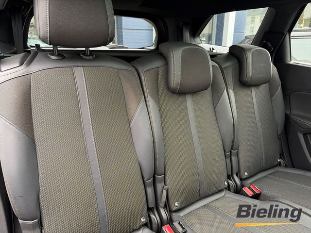 5008 GT 1.2l Hybrid, 7 - Sitzer, NAVI, SHZ, PDC 