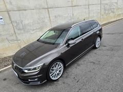 VW Passat Variant R-Line 2.0TDI 150PS DSG Pano DAB VW Passat Variant R-Line 2.0TDI 150PS DSG Pano DAB