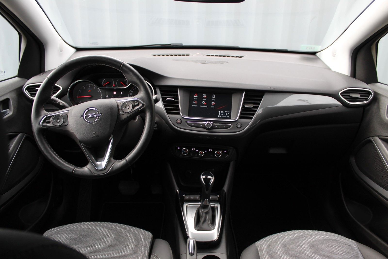 Fahrzeugabbildung Opel Crossland Elegance Automatik*Sitzh*Kamera*Keyles