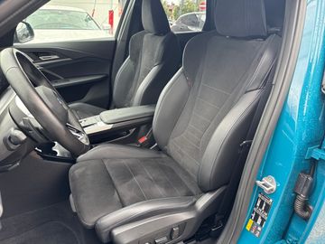 BMW iX1 eDrive20 A M Sportpaket HK HiFi DAB LED RFK