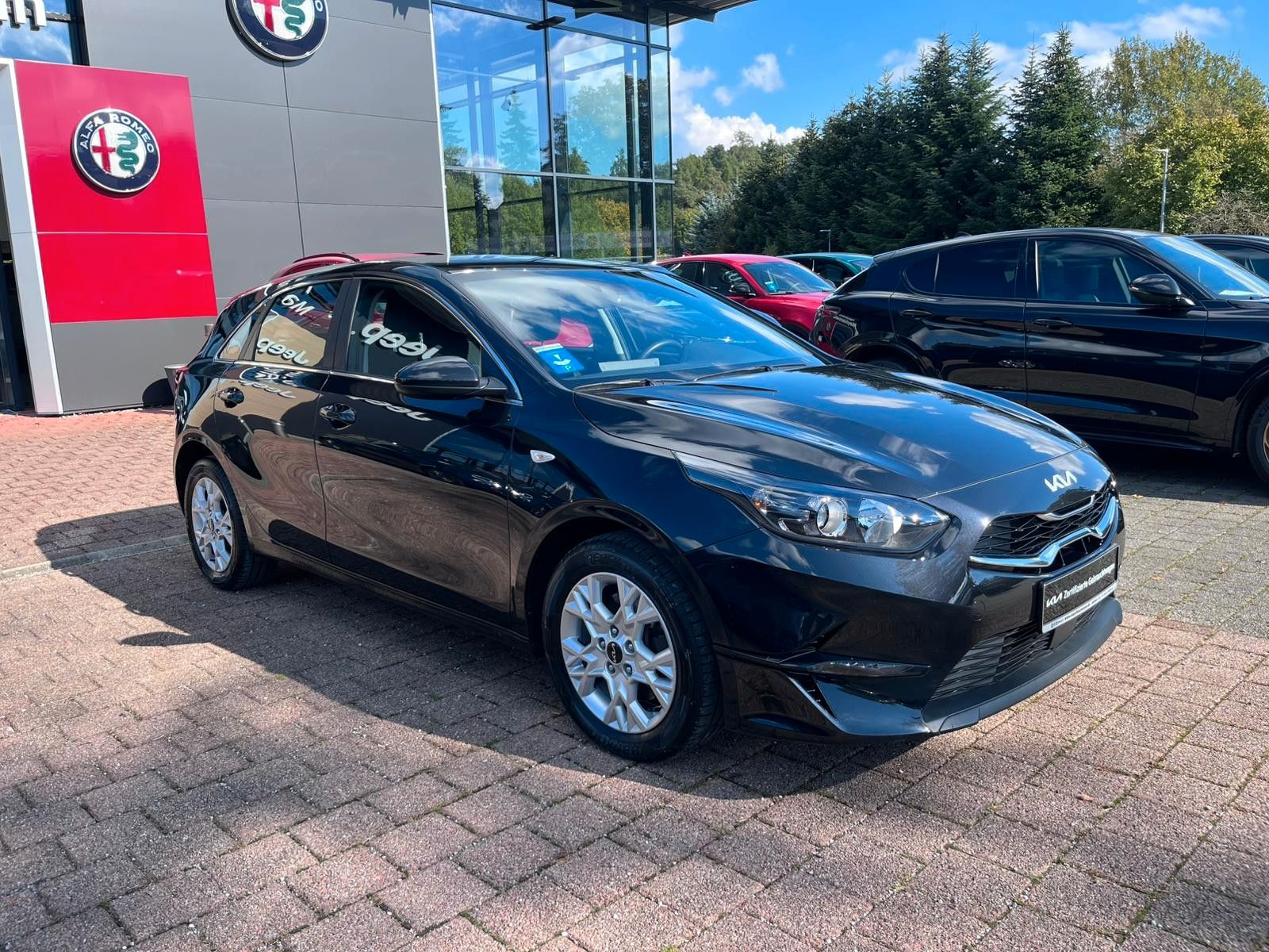 Fahrzeugabbildung Kia CEED_5 1.5T DCT7 JBL ADAS BENZIN