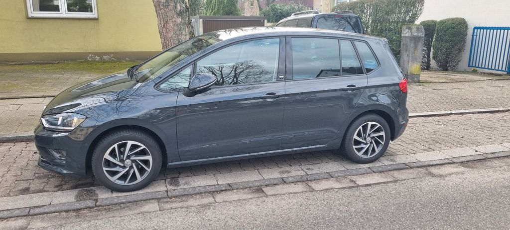 Image of Volkswagen Golf Sportsvan