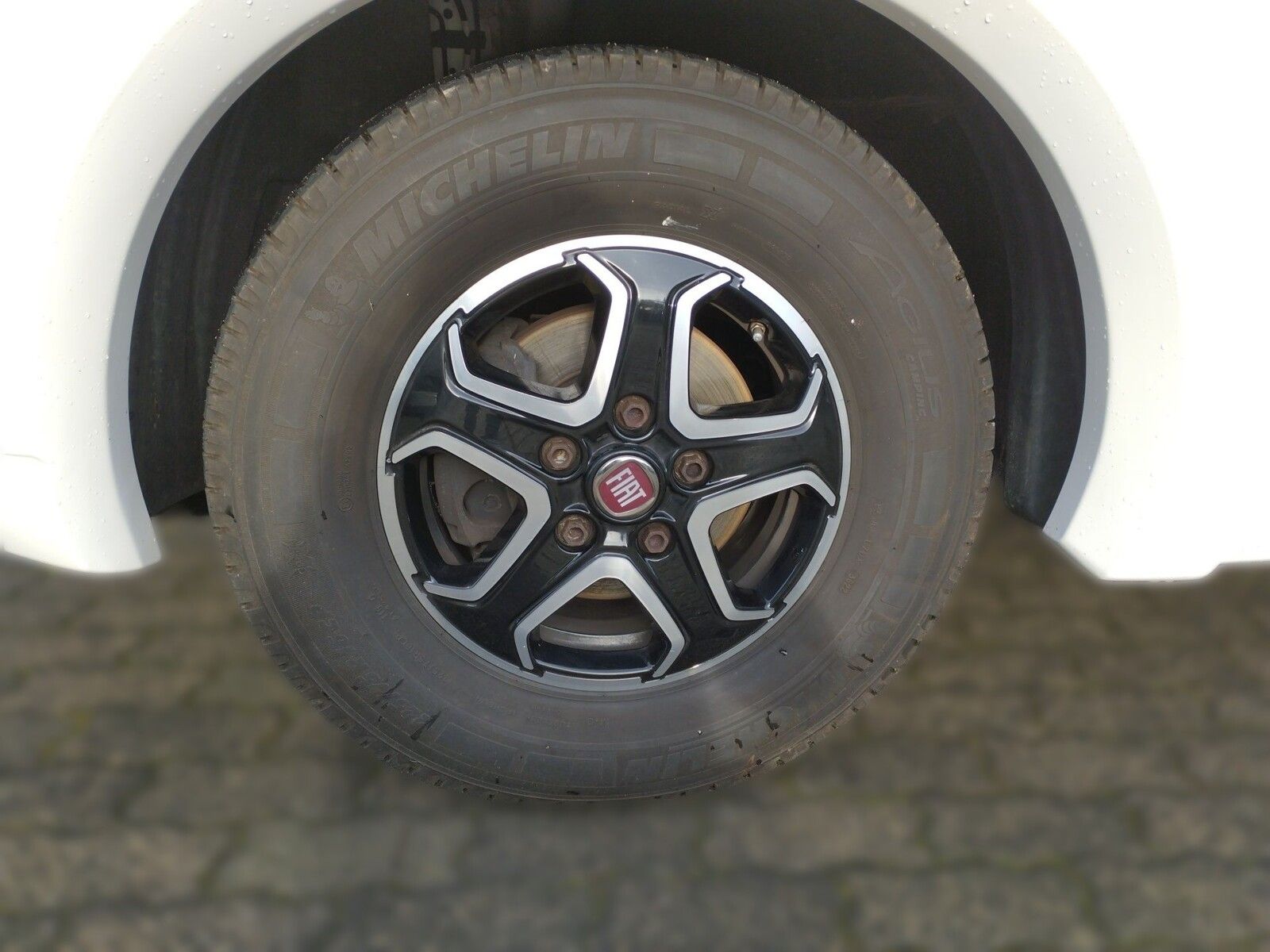 Fahrzeugabbildung Forster I 726 VB