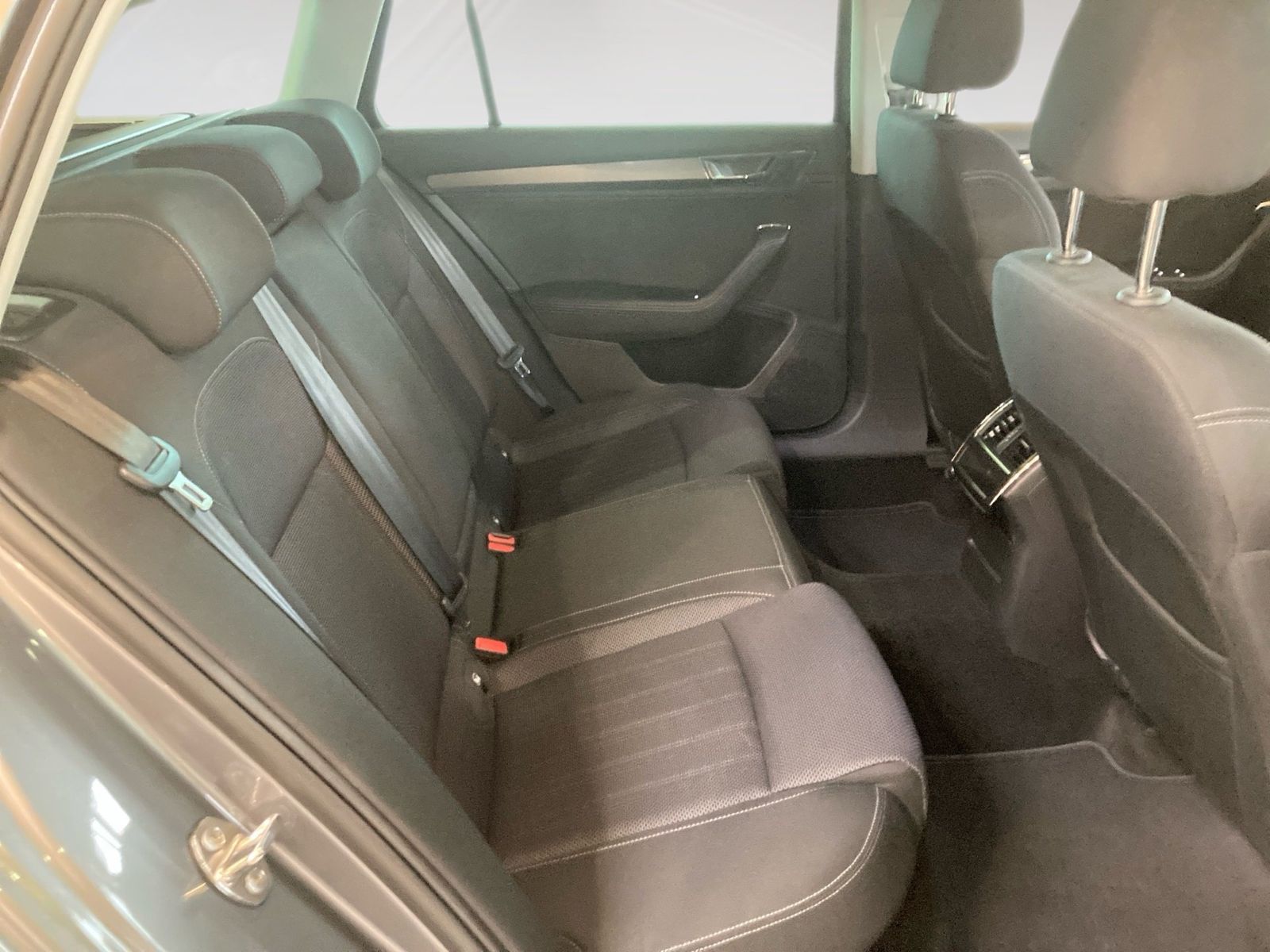 Skoda Superb - Bild 11