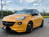 Opel Adam 1,4 Liter 101 PS - Opel Adam Gebrauchtwagen in Frankfurt