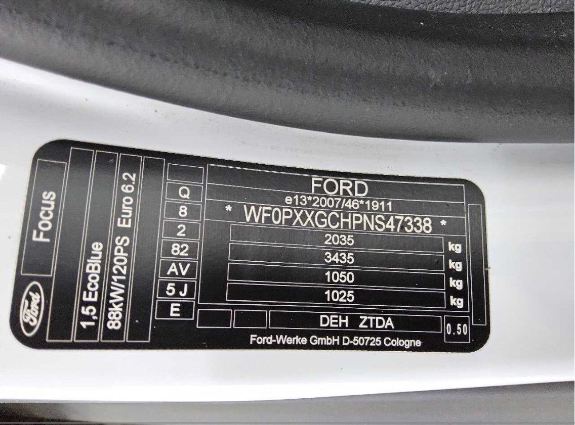 Fahrzeugabbildung Ford Focus Tur 1.5d AT8 C&C LED/ACC/NAVI/SHZ/AHK/8Fa