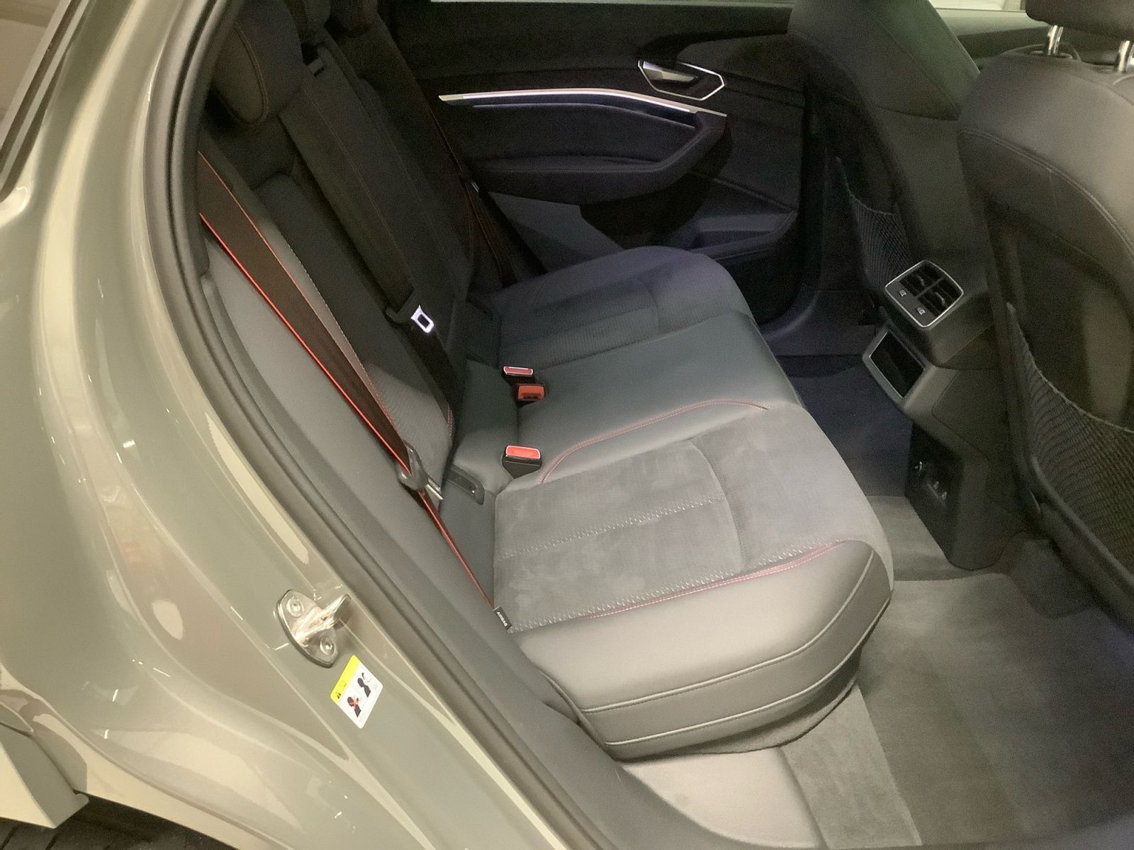 Q8 Sportback e-tron 55 quattro,Headup,Pano,Matri