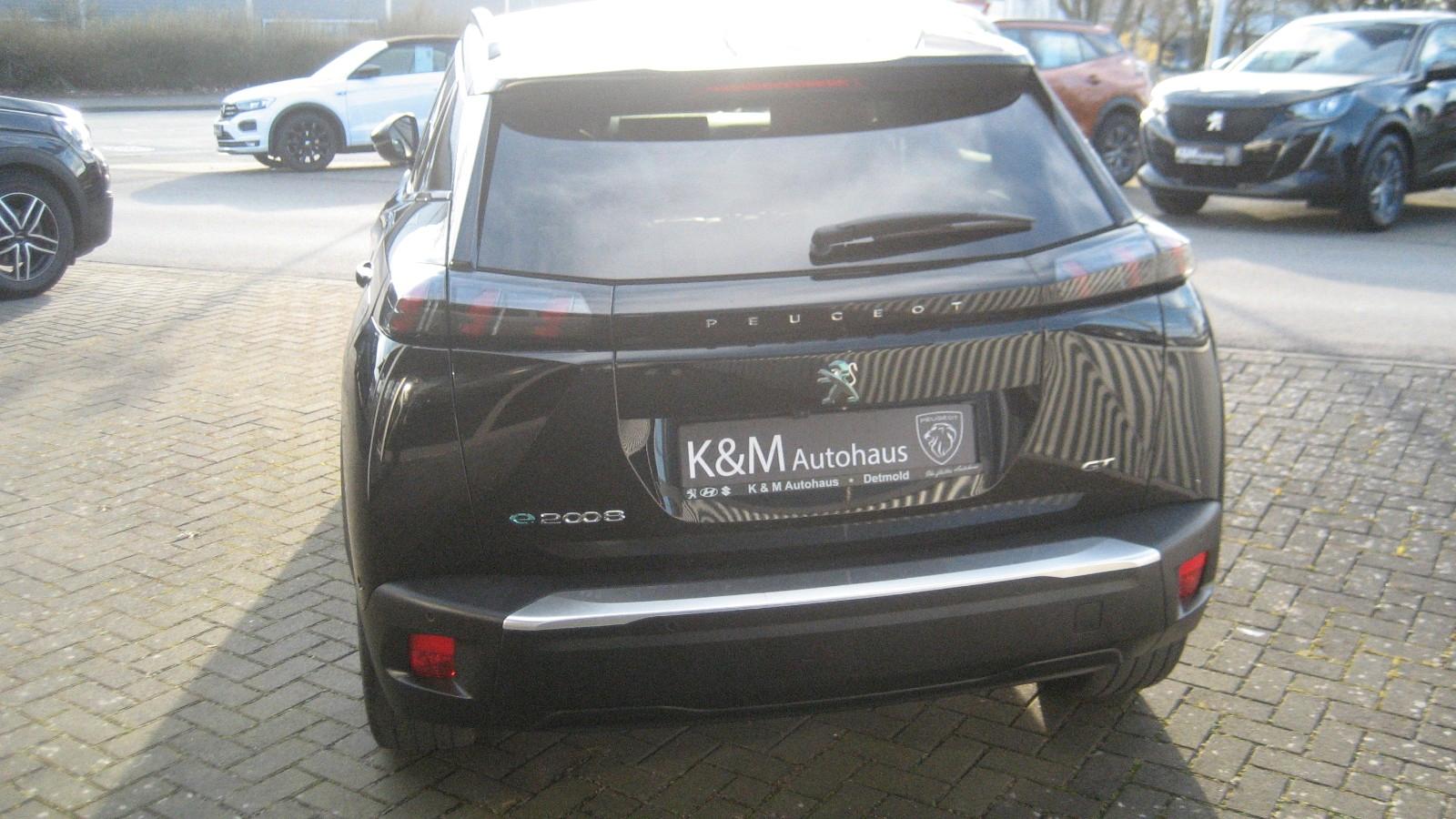 Peugeot 2008 GT Pack ELEKTRO/NAVI / LED / Sitzheizung