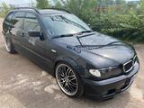 BMW 320i touring - - BMW 320 aus 2002: Kombi